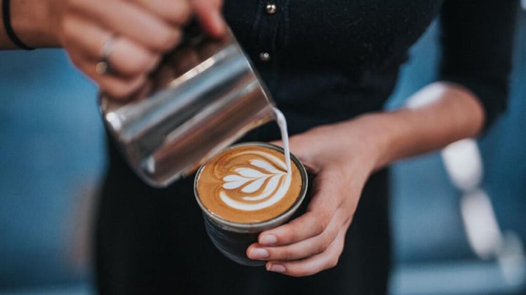 bagaimana-caranya-menjadi-barista-yang-bersertifikasi