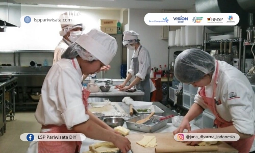 Skema Sertifikasi Kompetensi Tata Boga