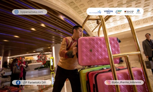 sertifikasi-bellboy-adalah-sertifikasi-yang-di-berlakukan-untuk-para-bellboy-di-indonesia-yang-akan-mempunyai-legalitas-profesinya-menjadi-seorang-bellboy-yang-kompeten