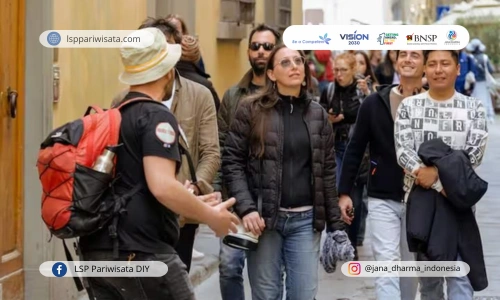 Personal Branding Seorang Tour Leader 