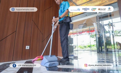 SERTIFIKASI PROFESI PUBLIC AREA CLEANER