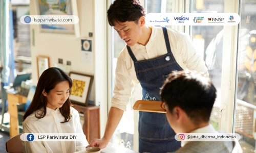Sertifikasi Profesi Waiter