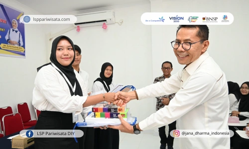 MANFAAT DIAKUI OLEH LEMBAGA SERTIFIKASI PROFESI