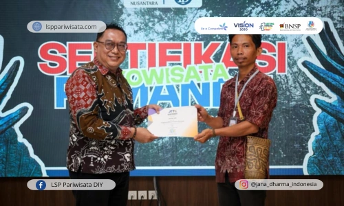 Jadi Pemandu Ekowisata yang Berkualitas? Wajib Sertifikasi!