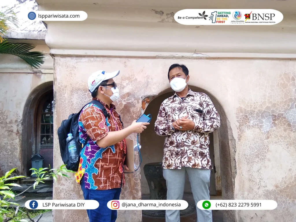 Pentingnya Pengetahuan Budaya Profesi Tour Guide