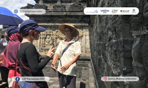 Mengapa Membutuhkan Pramuwisata? Ketahui Kelebihannya!