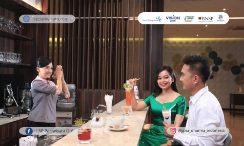 Ingin Bar Anda Ramai? Tingkatkan Keterampilan Pelayanan Bartender Anda!