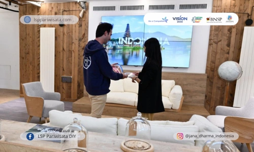 Pentingnya Pengembangan dan Pembaharuan dalam Karir Seorang Travel Consultant