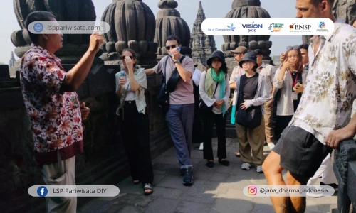 Bahasa Asing, Aset Berharga bagi Profesi Tour Guide