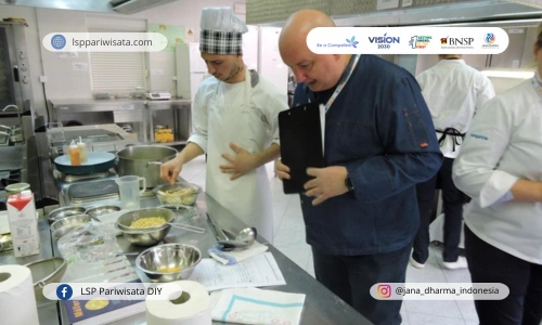 Cara Memanfaatkan Sertifikasi Chef untuk Bisnis Restoran