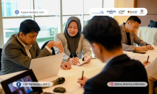 Jangan Sampai Boncos! Begini Cara Jitu Mengelola Anggaran Hotel Anda