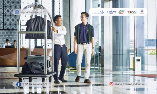 Membangun Kesan Baik Melalui Pengaruh Bellboy dalam Citra Hotel di Mata Tamu