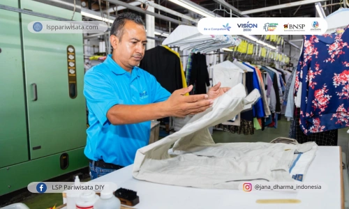 Etika Kerja dan Pelayanan Pelanggan dalam Pekerjaan Laundry Attendant