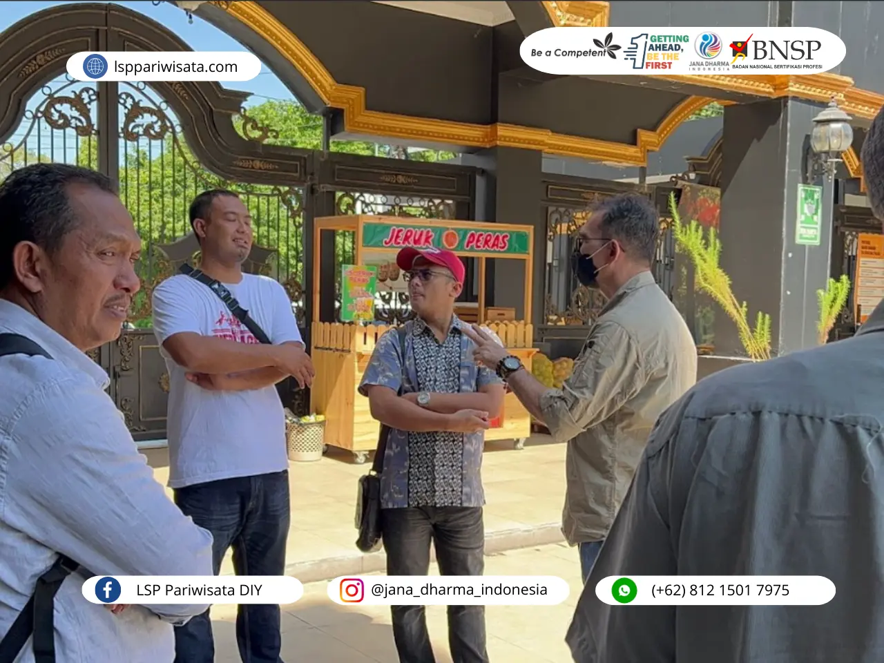Sertifikasi setelah Lulus Pelatihan Tour Leader Investasi Cerdas untuk Masa Depan Karir