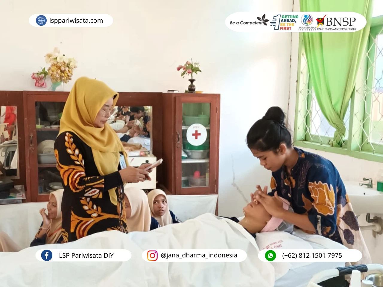 Tips estetisi untuk merawat kulit sensitif
