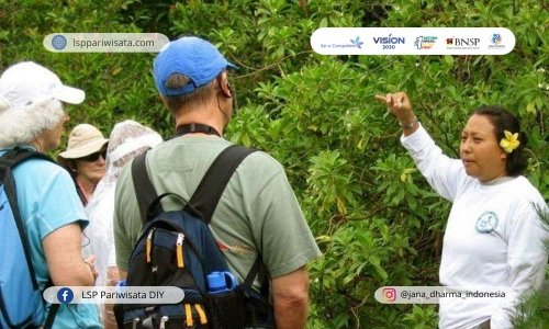 Dampak Positif Pemandu Ekowisata sebagai Fasilitator dalam Kegiatan Ekowisata