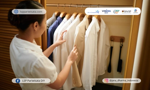 Pentingnya Grooming Bagi Room Attendant untuk Meningkatkan Keunggulan dalam Layanan Hotel