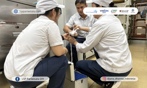 Peran Vital Pengetahuan Baker dalam Pelaksanaan Prosedur Dasar Pertolongan Pertama
