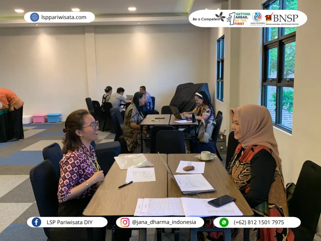 Mengembangkan Strategi Pemasaran tahun 2024 oleh Marketing Communication Bersertifikat