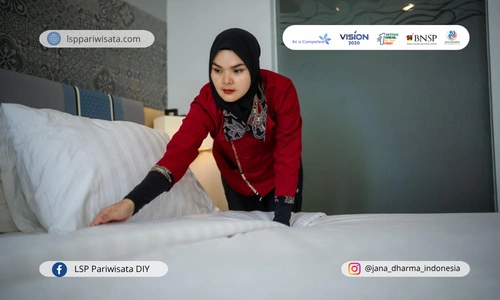 pelatihan-dan-pengembangan-sertifikasi-bagi-tim-room-attendant