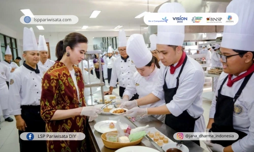 Pentingnya Pendidikan Formal dalam Merintis Karir sebagai Demi Chef
