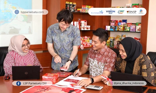 peran-marketing-communication-mengelola-bahan-pemasaran
