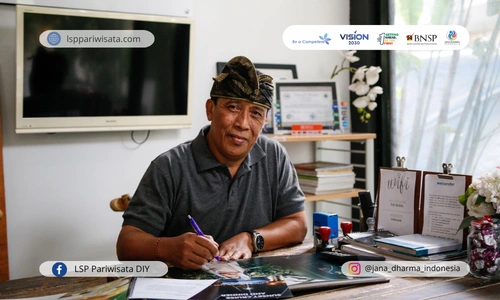 membangun-personal-branding-untuk-sukses-sebagai-travel-consultant