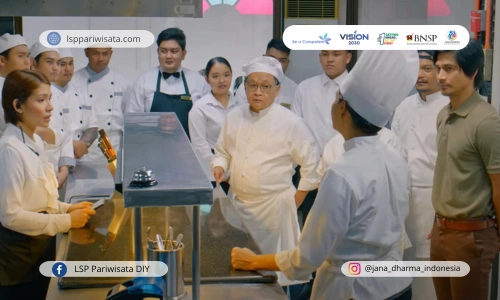 Mengatur Jadwal Kerja dan Ibadah di Bulan Ramadhan Sebagai Krew Dapur