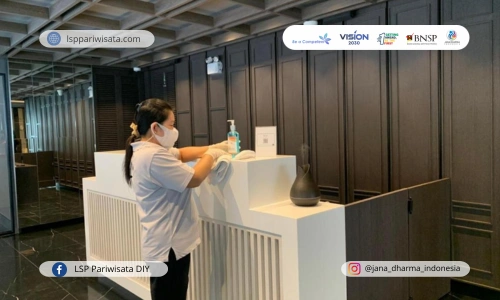 Peran Public Area Cleaner dalam Pengendalian Infeksi