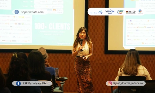 Ingin Merek Anda Dikenal? Percayakan pada Marketing Communication Specialist