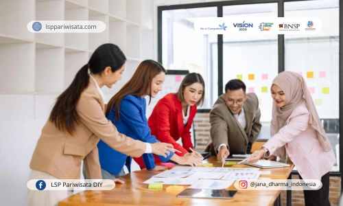 Bangun Karir Sebagai Marketing Communication Specialist dengan Sertifikasi