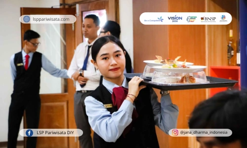 Sertifikasi yang Sesuai Dengan Peserta Pasca Pelatihan Waiter