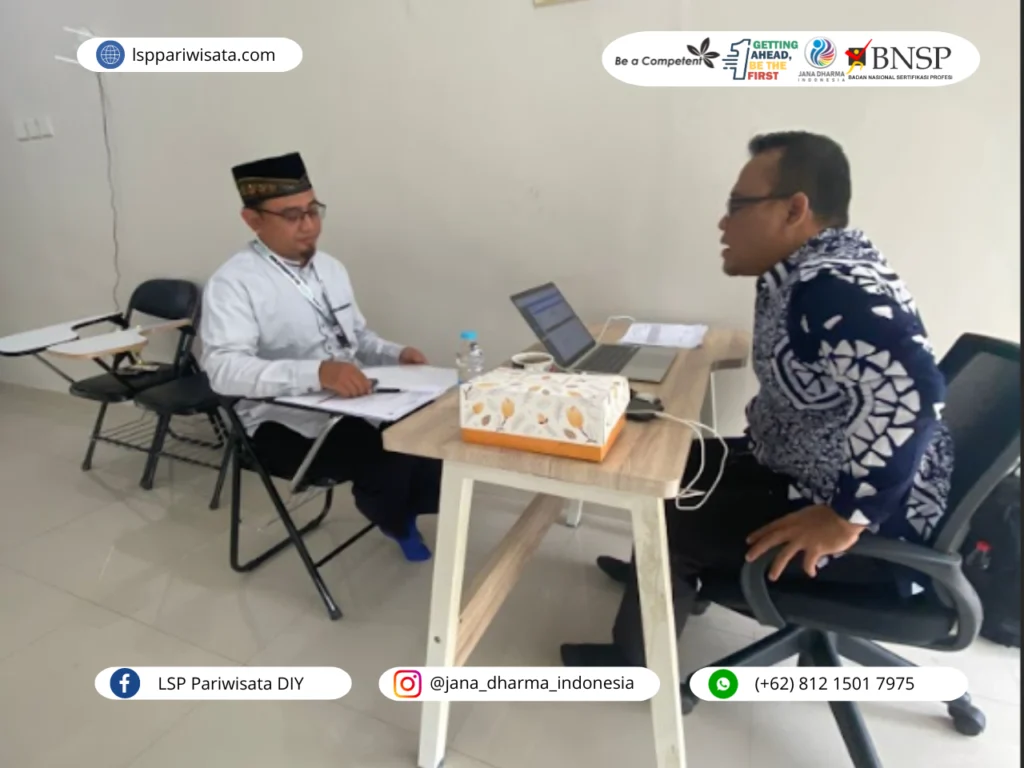 Tanggung Jawab Tour Leader pada Jamaah Umroh Selama Bulan Ramadhan
