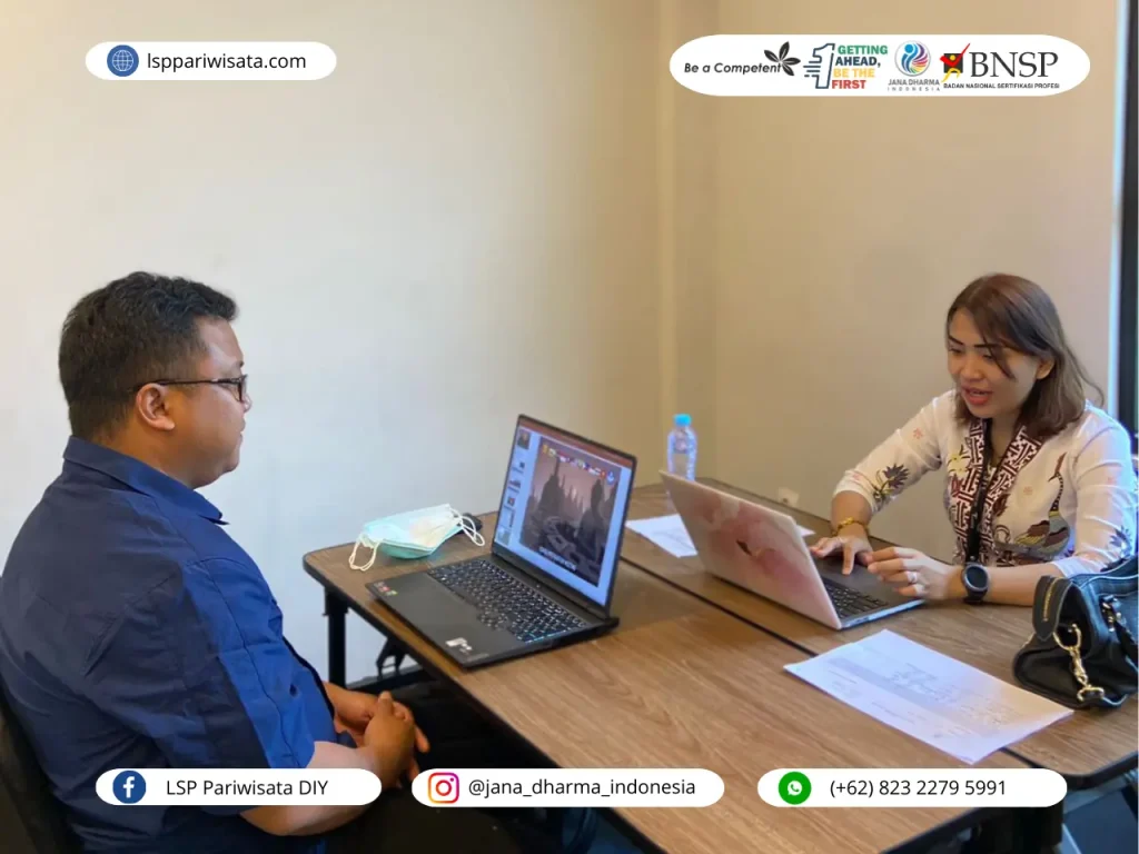 Tips Produksi Bahan Pemasaran bagi Marketing Specialist