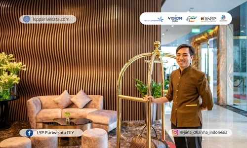 pentingnya-peran-bellboy-dalam-menjaga-citra-hotel