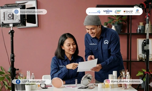 peran-marketing-communication-specialist-dalam-mengelola-produksi-iklan