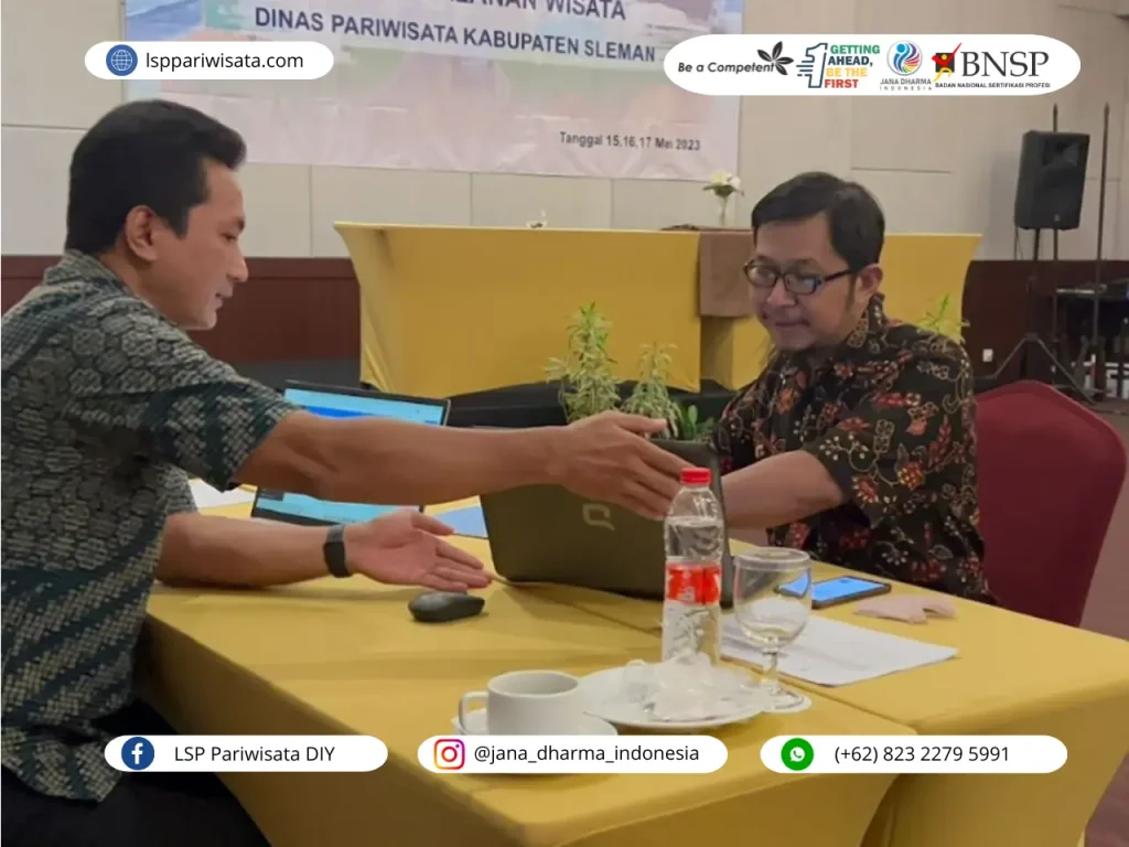 meningkatkan citra merek panggung pameran
