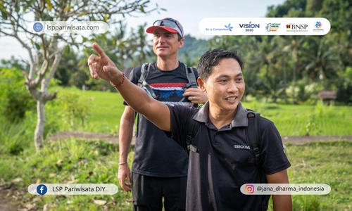 potensi-profesi-pariwisata-bersertifikat-dalam-program-kerja-desmigratif