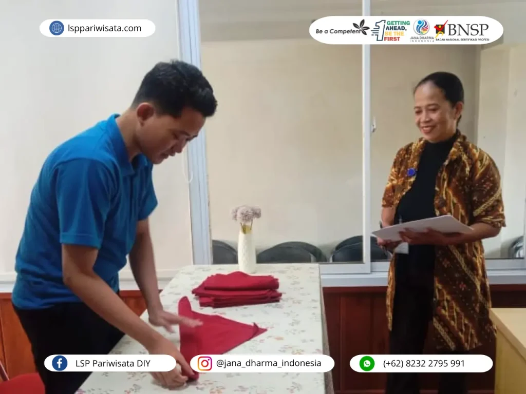 prosedur clean up waiter