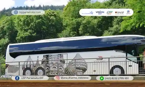 Gaji Supir Bus Pariwisata, Lebih dari Dugaan?
