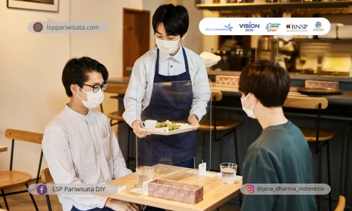 Menjadi Waiter Profesional: Peran Penting, Skill yang Dibutuhkan, dan Tips Sukses di Industri Hospitality