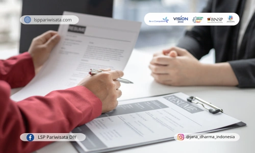 Apakah Sertifikat Kompetensi Bisa untuk Melamar Kerja?
