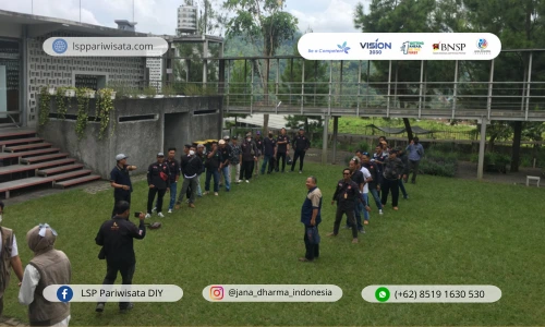biaya sertifikasi pemandu wisata terbaik di indonesia dari LSP Pariwisata JDI