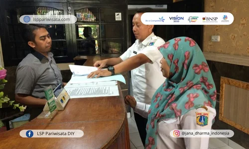 sertifikasi-pengawas-sekretariat-konferens