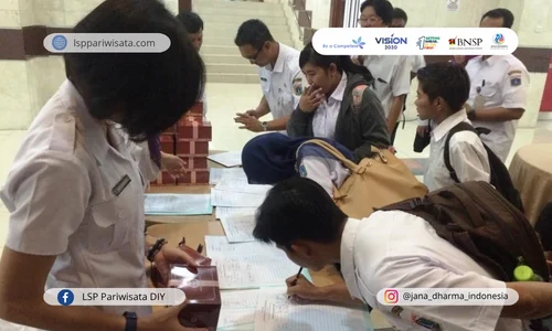 sertifikasi-staf-registrasi-pertemuan
