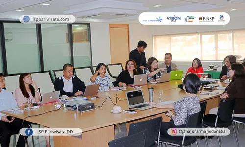 sertifikasi-staf-registrasi-konferensi