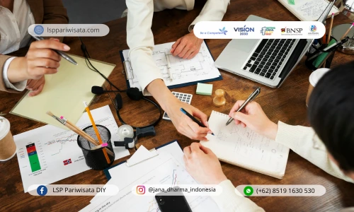 Pengawas Sekretariat Pertemuan: Gaji dan Peluang Kerja di Bidang MICE 2026
