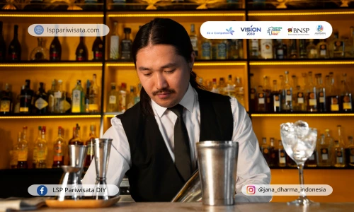 Sertifikasi Head Bar untuk karir F&B dan restoran terbaik dari LSP Pariwisata Jana Dharma Indonesia