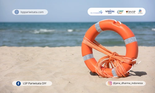 Menjadi Profesional Life Guard dengan Sertifikasi Penjaga Pantai Tingkat Mahir