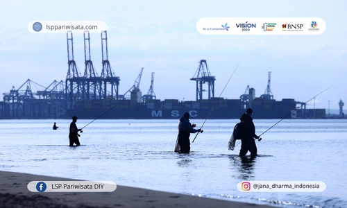 Layanan jasa Sertifikasi Pemandu Wisata Memancing di Perairan Pantai